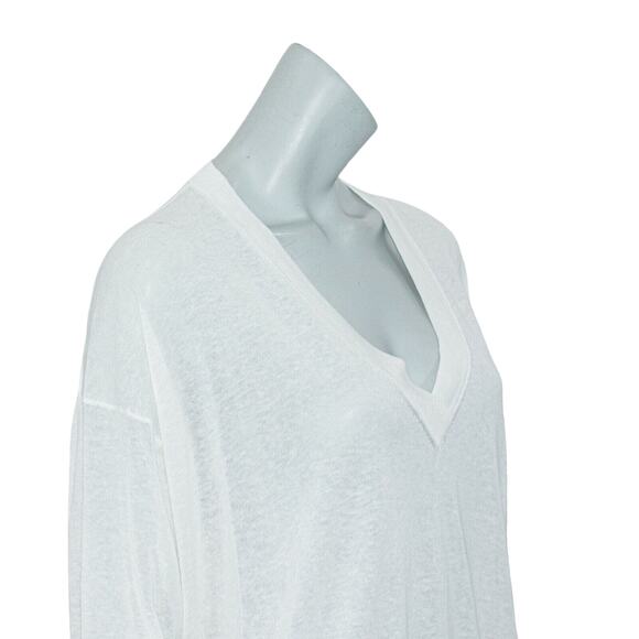 C.T. Plage Women's Vneck Lightweight Pullover Sweater top White sz 40 - Picture 10 of 10